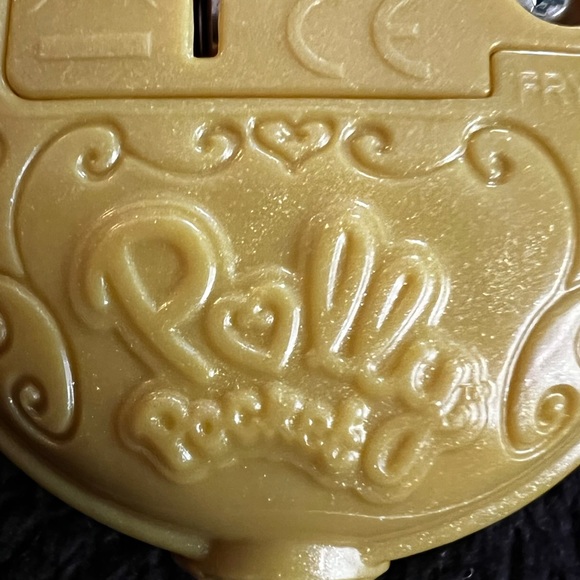 COPY - Pocket Pocket Tiny Power! Light Up Locket (Not in Original Packaging) - Picture 9 of 10